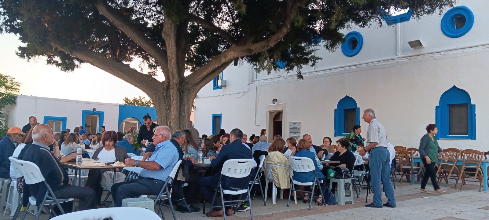 Μεγάλη επιτυχία και αθρόα προσέλευση στο πανηγύρι της Αγίας Τριάδας στην Αντιμάχεια (photos)