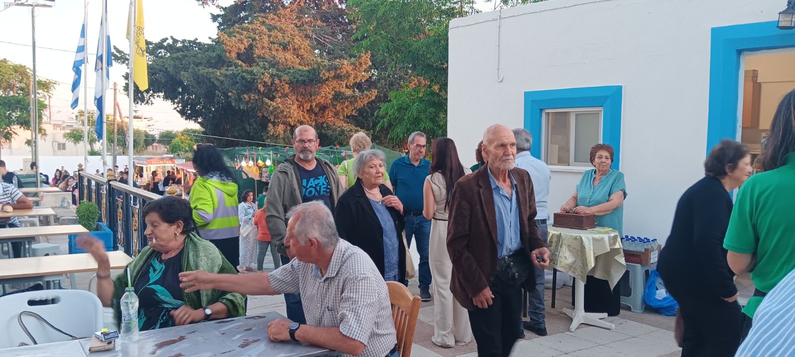 Μεγάλη επιτυχία και αθρόα προσέλευση στο πανηγύρι της Αγίας Τριάδας στην Αντιμάχεια (photos)