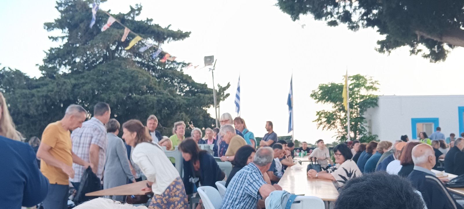 Μεγάλη επιτυχία και αθρόα προσέλευση στο πανηγύρι της Αγίας Τριάδας στην Αντιμάχεια (photos)