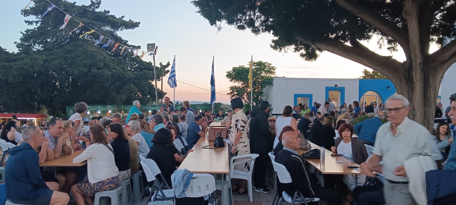 Μεγάλη επιτυχία και αθρόα προσέλευση στο πανηγύρι της Αγίας Τριάδας στην Αντιμάχεια (photos)