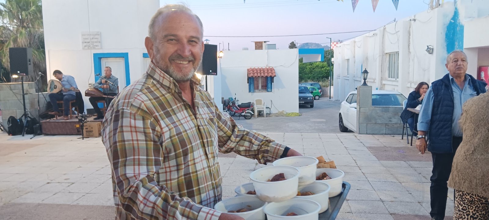 Μεγάλη επιτυχία και αθρόα προσέλευση στο πανηγύρι της Αγίας Τριάδας στην Αντιμάχεια (photos)