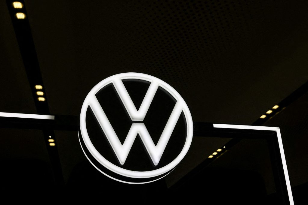 Volkswagen: Σε επιφυλακή οι εργαζόμενοι για το σχέδιο αναδιάρθρωσης της εταιρείας Volkswagen: Σε επιφυλακή οι εργαζόμενοι για το σχέδιο αναδιάρθρωσης της εταιρείας