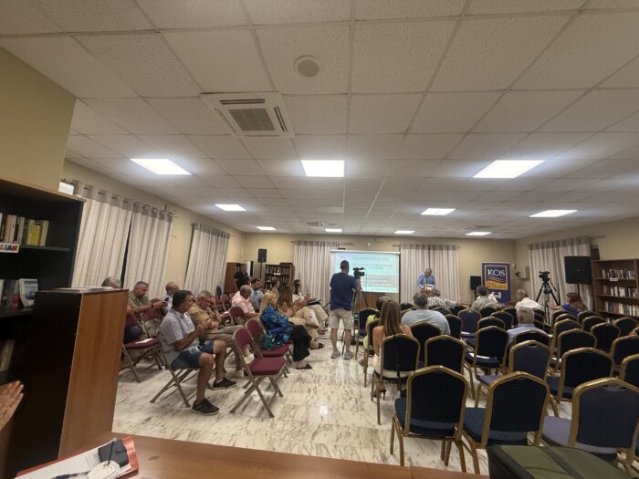 Με χαμηλή προσέλευση ο απολογισμός πεπραγμένων της Δημοτικής Αρχής – «Έλαμψε» δια της απουσίας της η Αντιπολίτευση