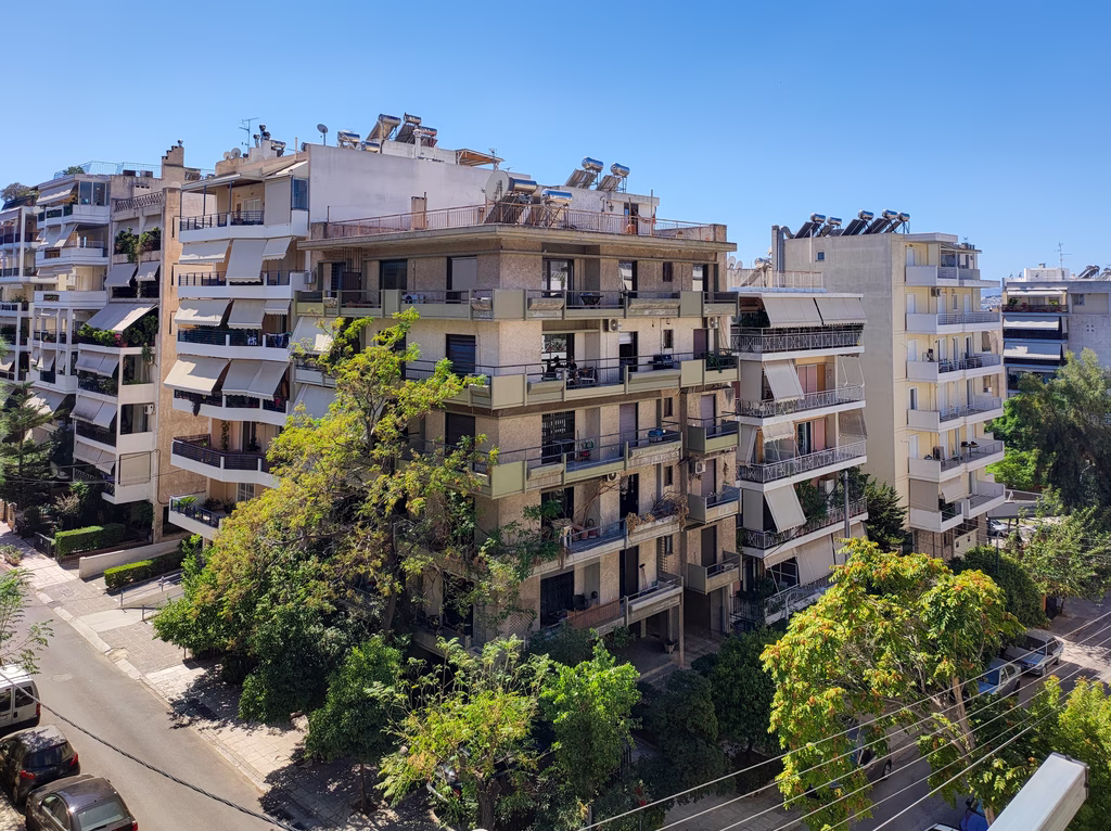 Νέος Κώδικας Ιδιοκτησίας: Τι αλλάζει σε διαμερίσματα, ταράτσες και κοινόχρηστους χώρους Νέος Κώδικας Ιδιοκτησίας: Τι αλλάζει σε διαμερίσματα, ταράτσες και κοινόχρηστους χώρους