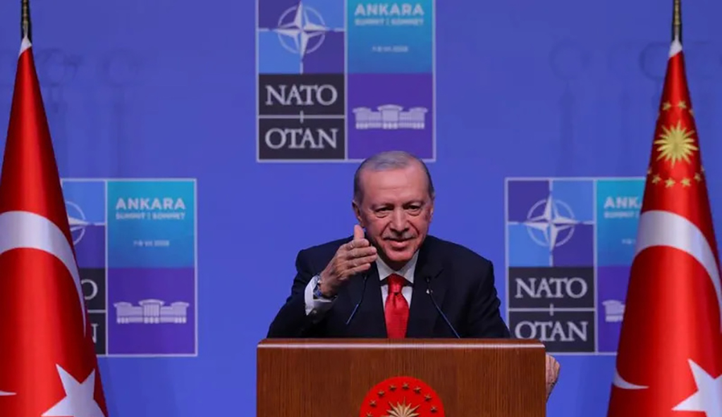 Στροφή Ερντογάν για την Ελλάδα: «Να καθίσουμε στο τραπέζι και να λύσουμε τα προβλήματα» Πρόσκληση Ερντογάν: «Συμφωνώ με Μητσοτάκη, πρέπει να επιλύσουμε τα προβλήματα στο Αιγαίο»