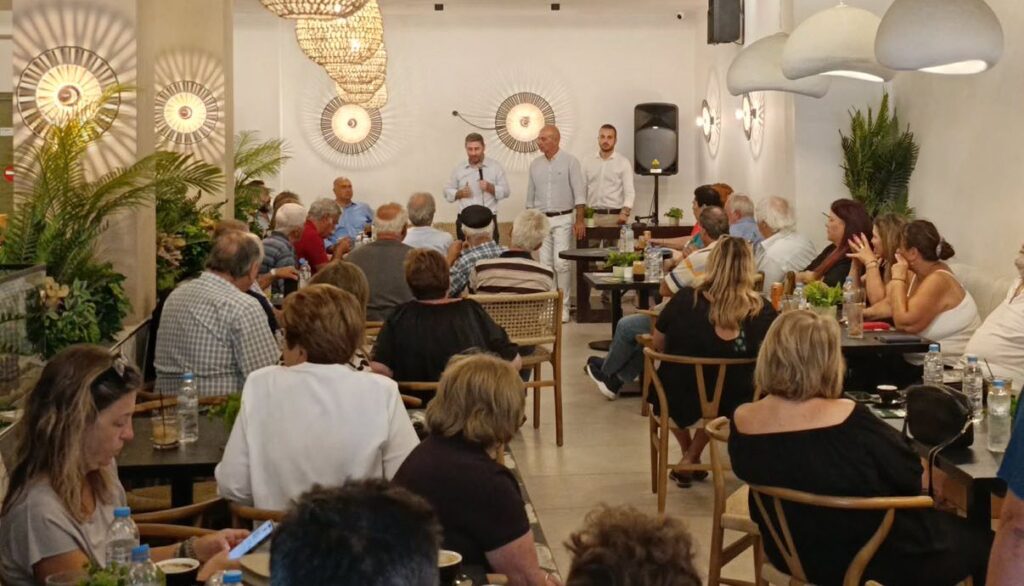 Ανδρουλάκης από τη Λέρο: Στο τραπέζι ακτοπλοϊκά, Νοσοκομείο και τουρκικά αλιευτικά – Τι του είπαν οι κάτοικοι Ανδρουλάκης από τη Λέρο: Στο τραπέζι ακτοπλοϊκά, Νοσοκομείο και τουρκικά αλιευτικά – Τι του είπαν οι κάτοικοι