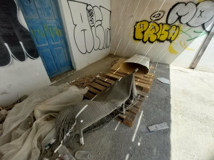 ΓΙΩΡΓΑΛΛΗΣ ΜΙΧΑΛΗΣ: Το πρώην Δημοτικό Σχολείο Καρδάμαινας καταρρέει – Η εγκατάλειψη έχει την υπογραφή της δημοτικής αρχής !!