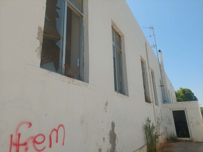 ΓΙΩΡΓΑΛΛΗΣ ΜΙΧΑΛΗΣ: Το πρώην Δημοτικό Σχολείο Καρδάμαινας καταρρέει – Η εγκατάλειψη έχει την υπογραφή της δημοτικής αρχής !!