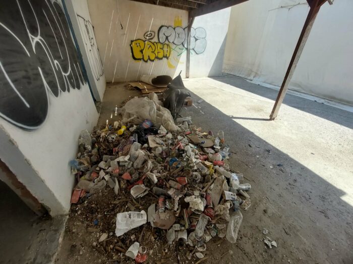 ΓΙΩΡΓΑΛΛΗΣ ΜΙΧΑΛΗΣ: Το πρώην Δημοτικό Σχολείο Καρδάμαινας καταρρέει – Η εγκατάλειψη έχει την υπογραφή της δημοτικής αρχής !!