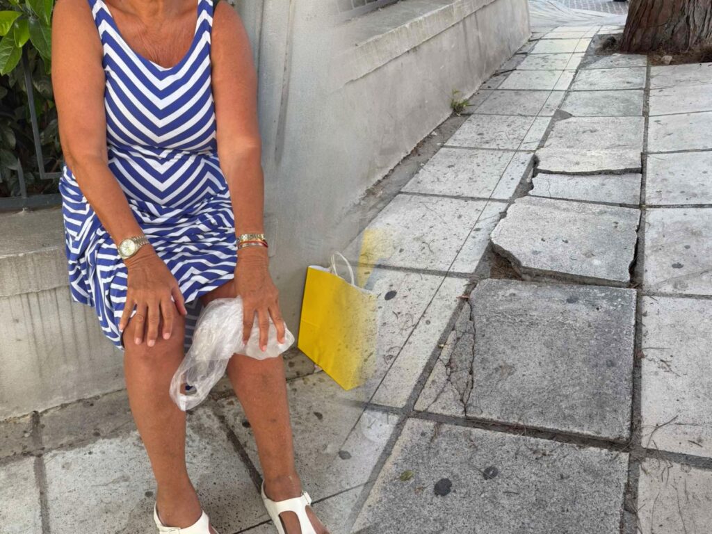 «Παγίδα» το πεζοδρόμιο έξω από το Νοσοκομείο Κω – Ατύχημα συμπολίτισσάς μας «Παγίδα» το πεζοδρόμιο έξω από το Νοσοκομείο Κω – Ατύχημα συμπολίτισσάς μας